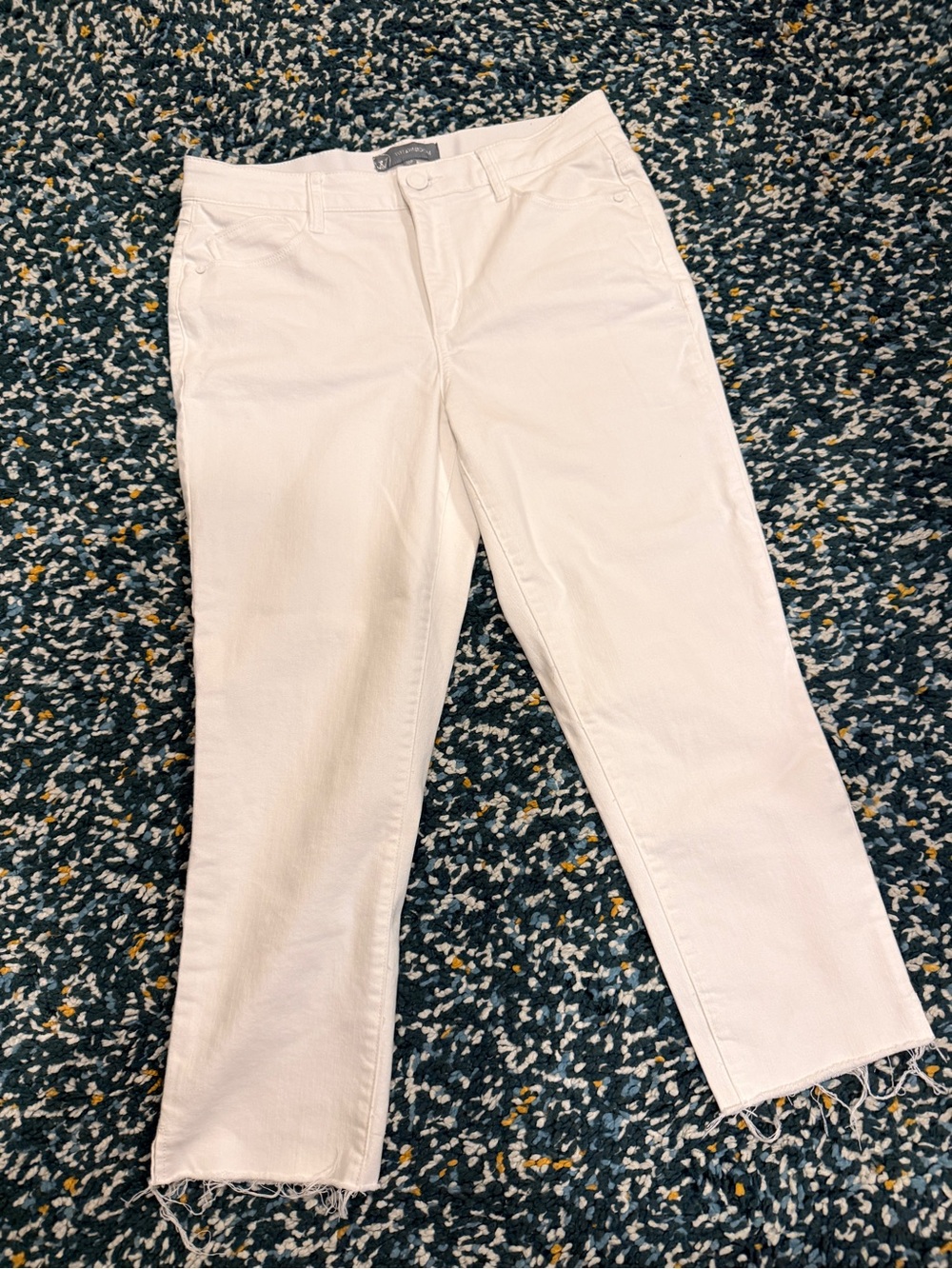 Wit & Wisdom White Cropped Straight Jeans w Frayed Hems 10P